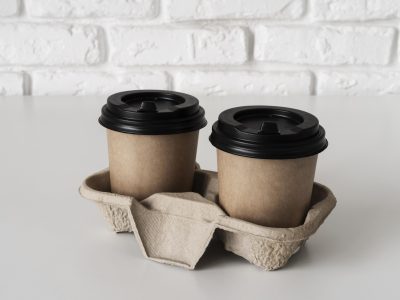 disposicion-de-objetos-de-plastico-derrochadores